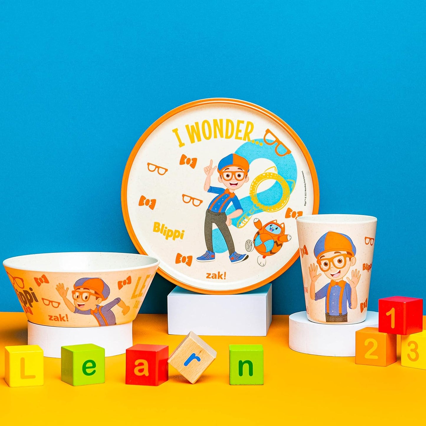 Blippi Kids Dinnerware Set 3 Pieces, Durable and Sustainable Melamine Bamboo Plate, Bowl, and Tumbler Are Perfect for Dinner Time with Family (Blippi, TABBS)