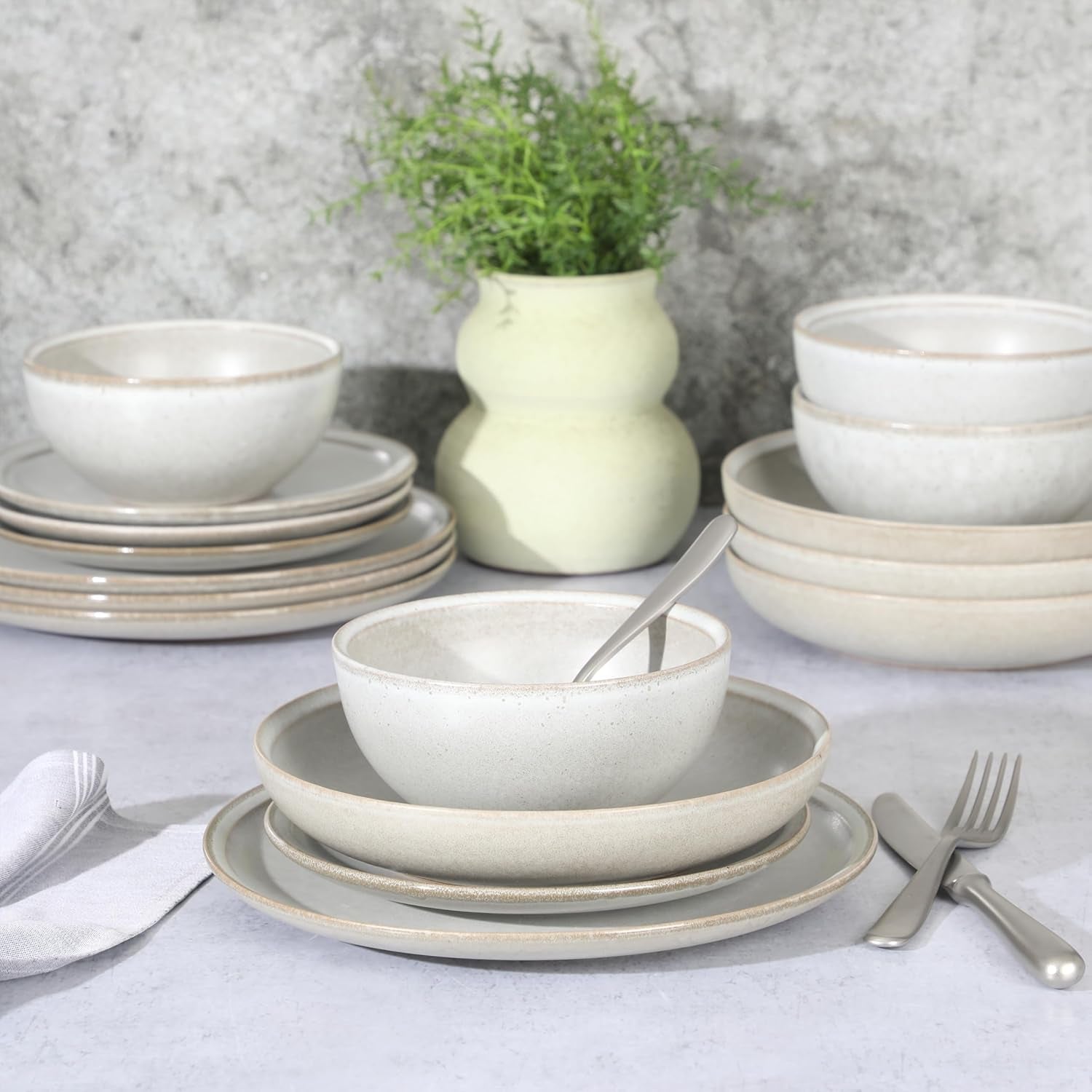 Beckett Stoneware Matte Reactive Glaze 16 Piece (Service for 4) Plates and Bowls Dinnerware Set - Linen White