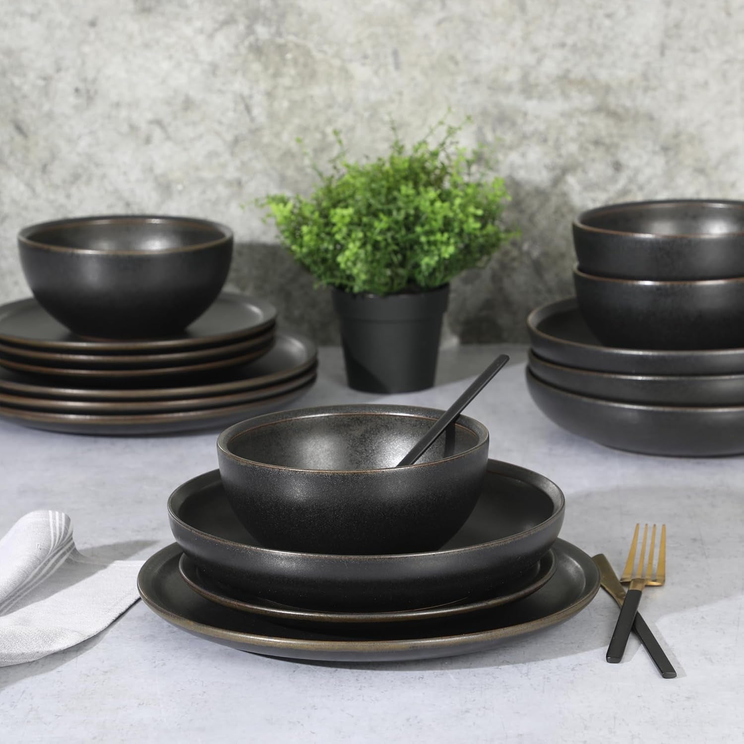 Beckett Stoneware Matte Reactive Glaze 16 Piece (Service for 4) Plates and Bowls Dinnerware Set - Black