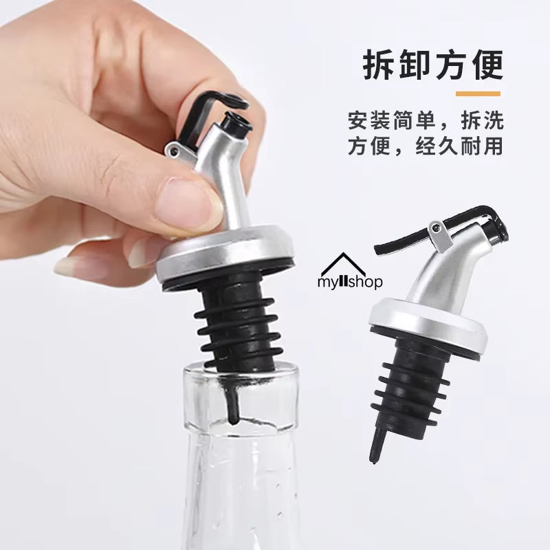 Oil Bottle Stopper Liquor Dispenser ABS Lock Wine Pourers Flip Top Drink Wine Stopper Leak-Proof Nozzle Bottle Cap Kitchen Tool